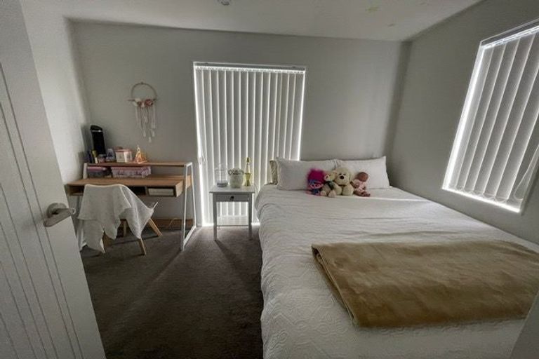 Photo of property in 76 Makamaka Lane, Albany Heights, Auckland, 0632