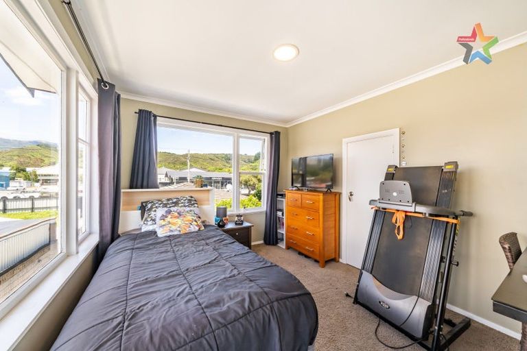 Photo of property in 1045 Fergusson Drive, Clouston Park, Upper Hutt, 5018