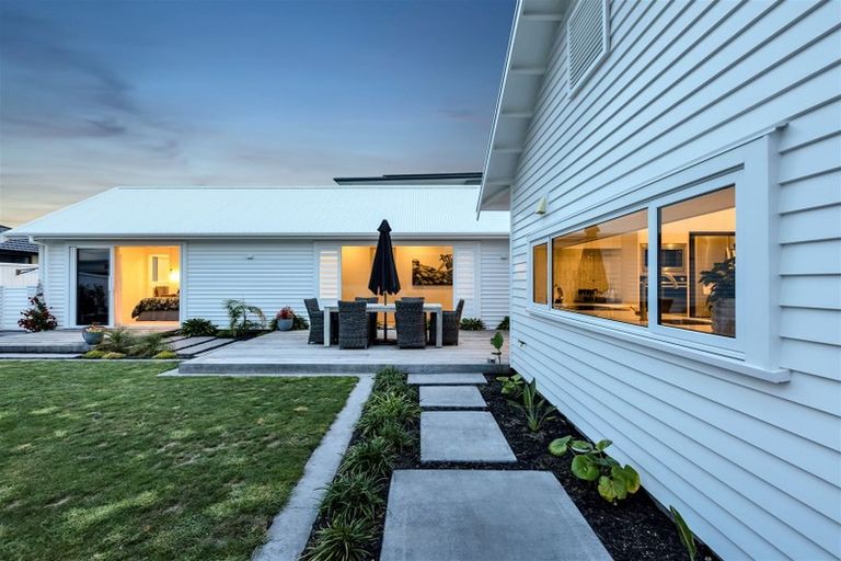 Photo of property in 30 Nadine Stanton Drive, Bell Block, New Plymouth, 4312