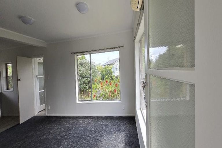 Photo of property in 1/159 Coronation Road, Hillcrest, Auckland, 0627