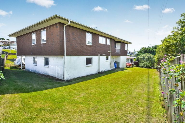 Photo of property in 236 Triangle Road, Massey, Auckland, 0614