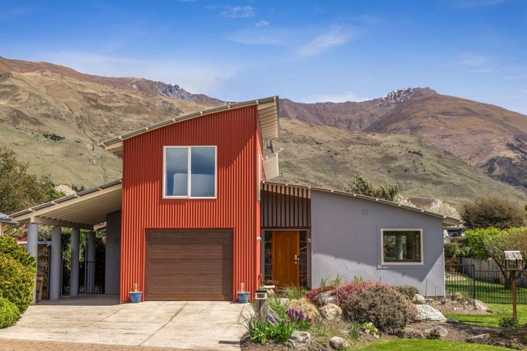 Photo of property in 117 Meadowstone Drive, Wanaka, 9305