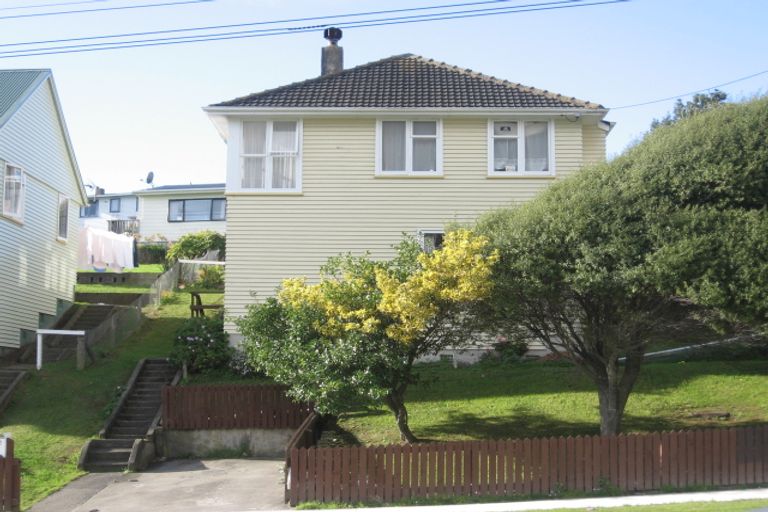 Photo of property in 167 Champion Street, Cannons Creek, Porirua, 5024