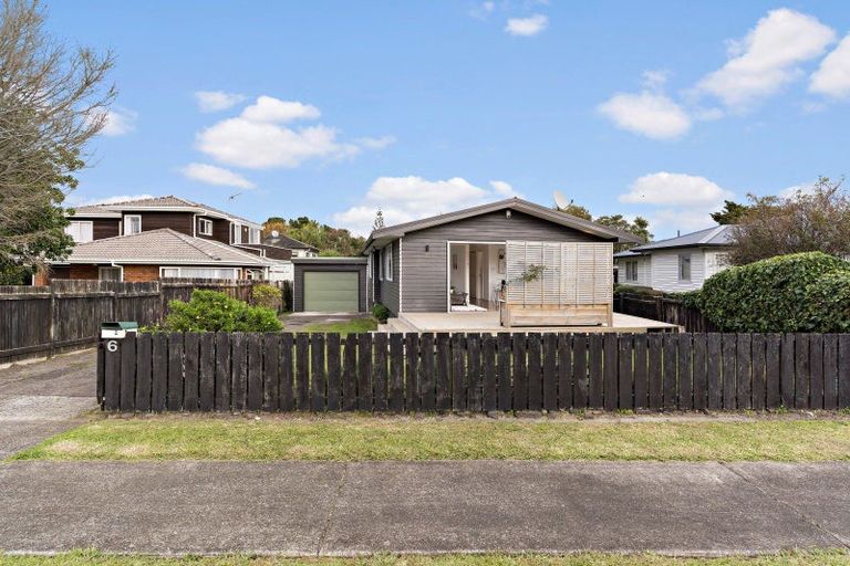 Photo of property in 1/6 Mcleod Road, Weymouth, Auckland, 2103