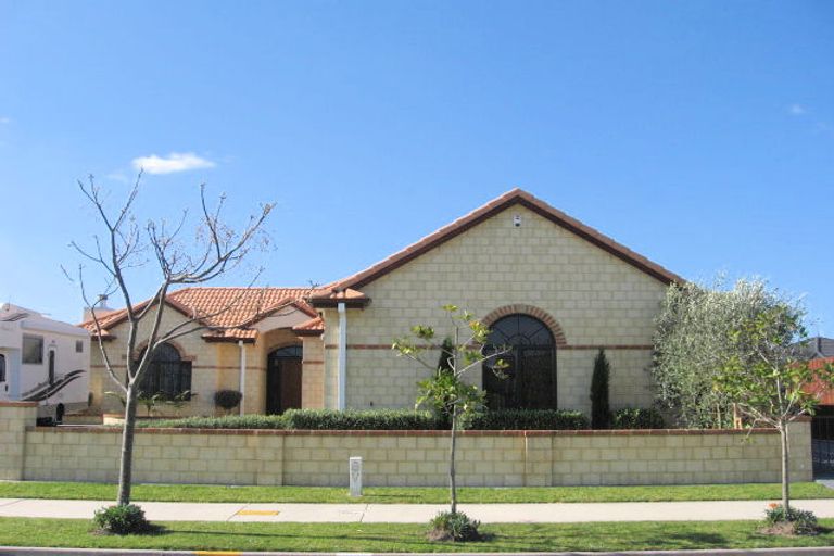 Photo of property in 19 Oreti Crescent, Papamoa Beach, Papamoa, 3118