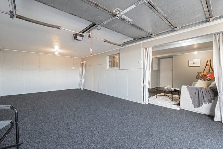 Photo of property in 24 Warwick Place, Brookfield, Tauranga, 3110