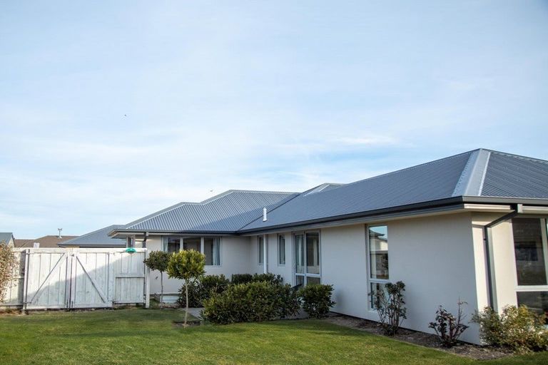 Photo of property in 29 Riverview Road, Rangiora, 7400