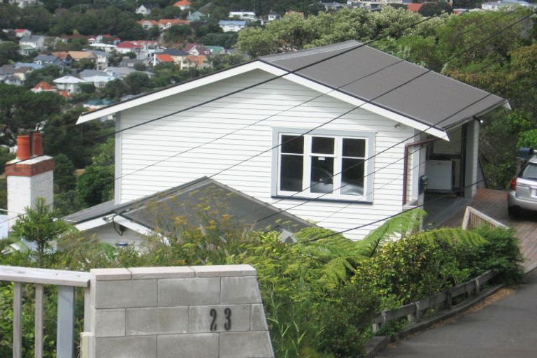 Photo of property in 25 Seaview Terrace, Northland, Wellington, 6012