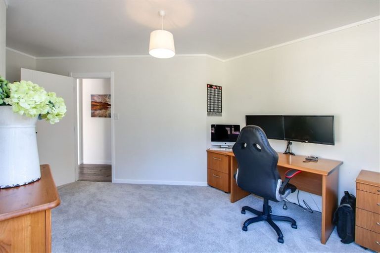 Photo of property in 55 Penrith Road, Poraiti, Napier, 4182
