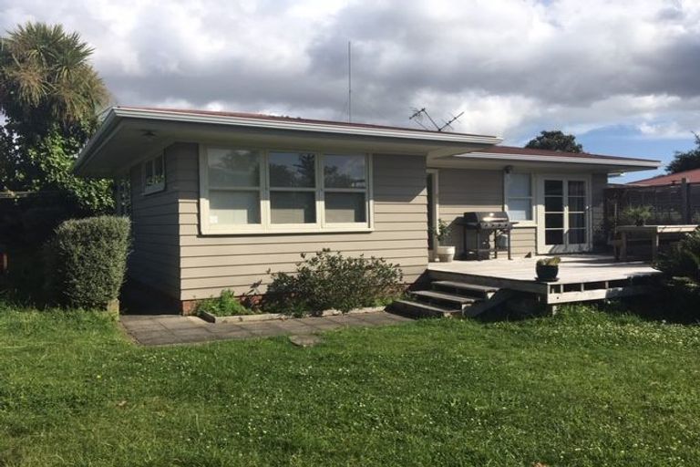 Photo of property in 5a Lunn Avenue, Mount Wellington, Auckland, 1072