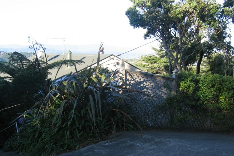 Photo of property in 19 Thane Road, Roseneath, Wellington, 6011