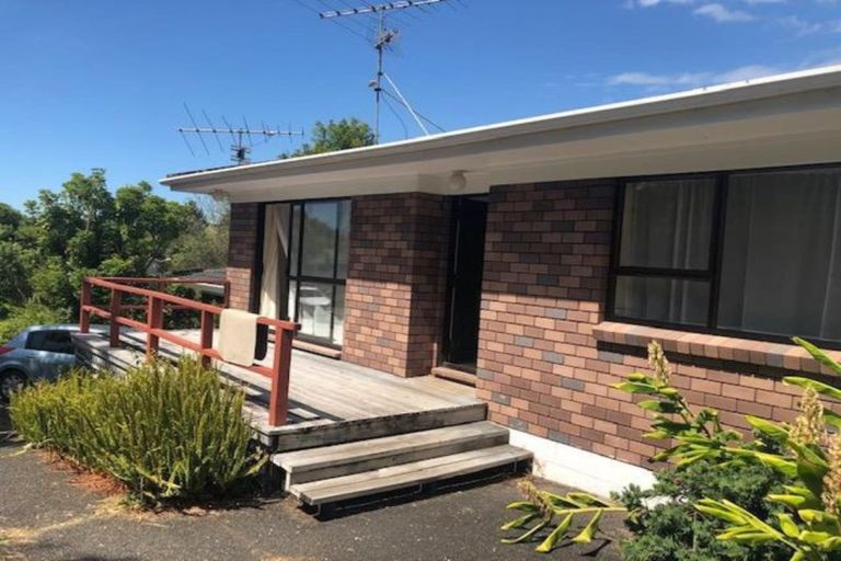 Photo of property in 1/1 Seaford Place, Murrays Bay, Auckland, 0630