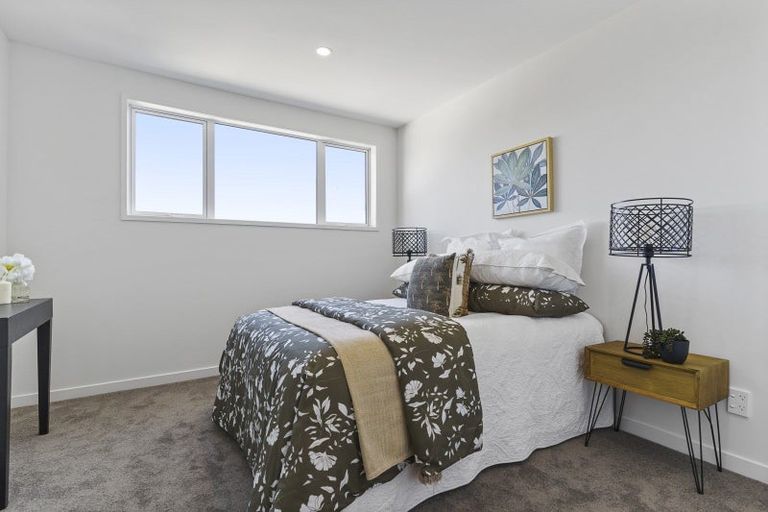 Photo of property in 16 Paisley Street, Mellons Bay, Auckland, 2014