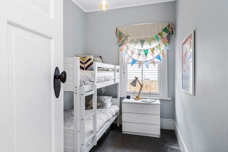 Photo of property in 16 Rossgrove Terrace, Mount Albert, Auckland, 1025