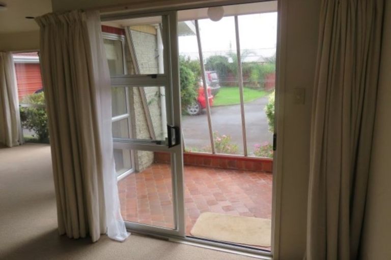 Photo of property in 15b Taylor Terrace, St Andrews, Hamilton, 3200