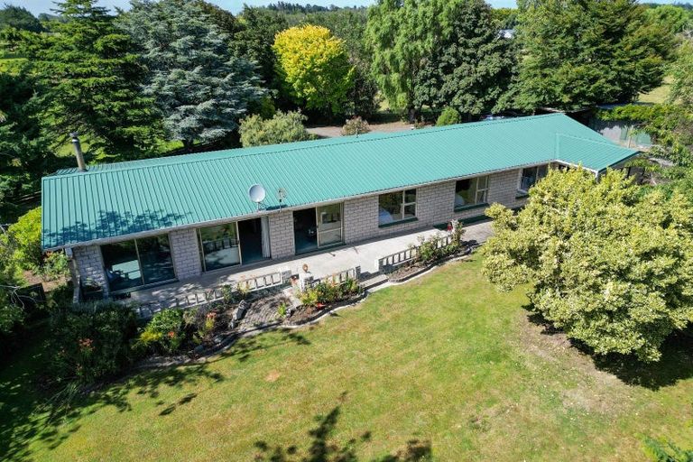 Photo of property in 195 Oteramika Road, Seaward Bush, Invercargill, 9871