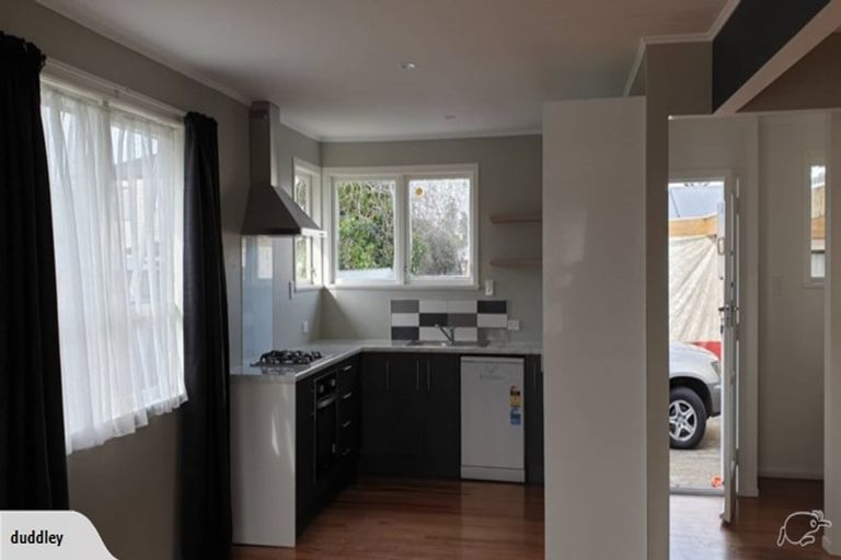 Photo of property in 11 Kambalda Street, Mangere Bridge, Auckland, 2022