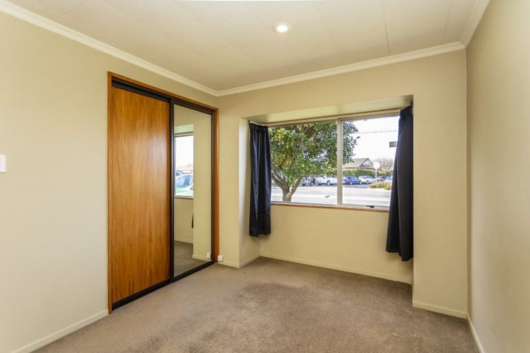 Photo of property in 1/80 Middlepark Road, Sockburn, Christchurch, 8042