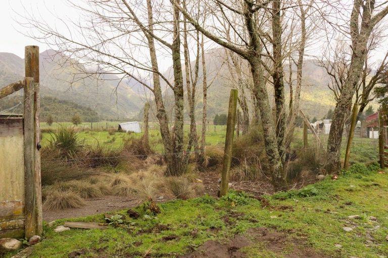 Photo of property in 1773a Whataroa Highway, Whataroa, 7886