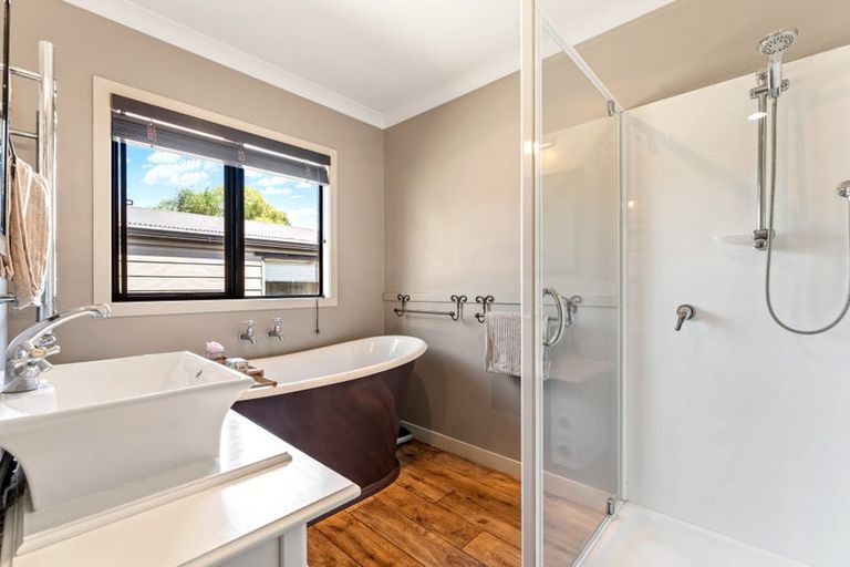 Photo of property in 970 Tauhoa Road, Kaipara Flats, Warkworth, 0984