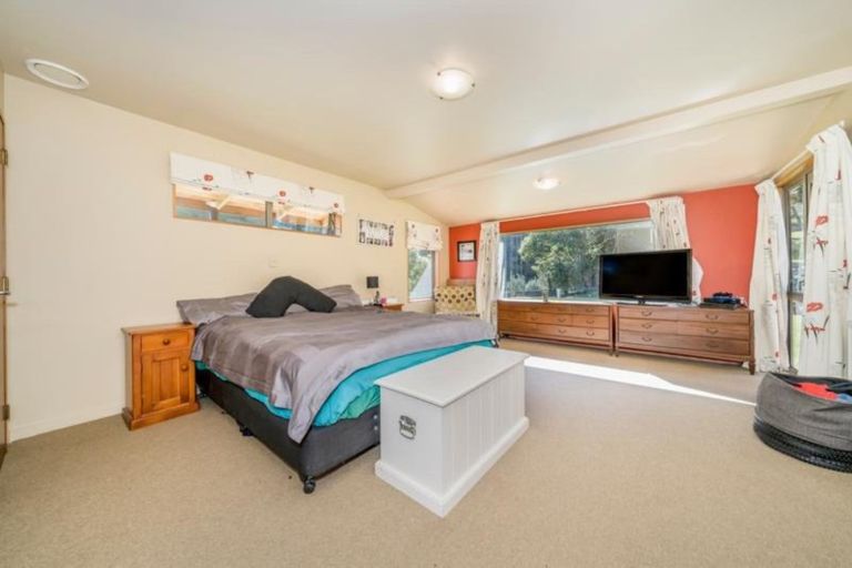 Photo of property in 740 Moonshine Hill Road, Moonshine Valley, Porirua, 5381