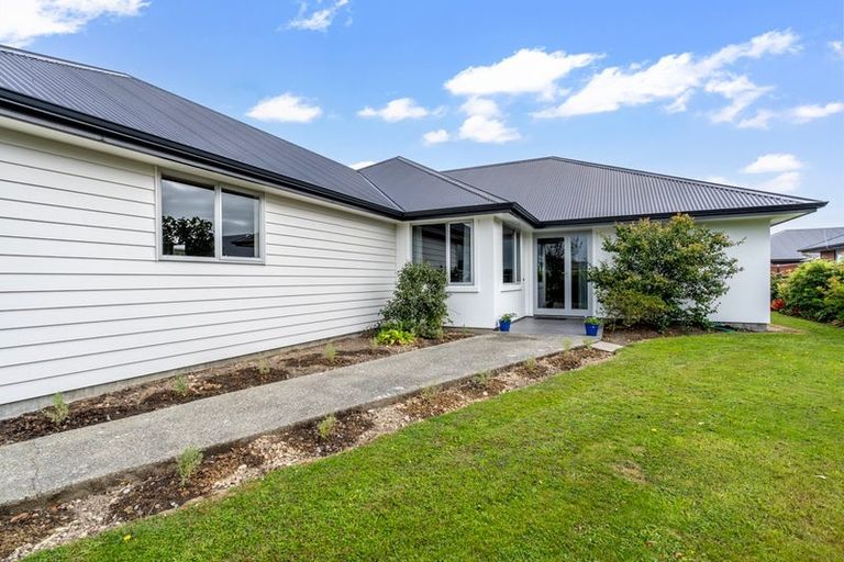 Photo of property in 48 Welsh Road, Winton, 9720