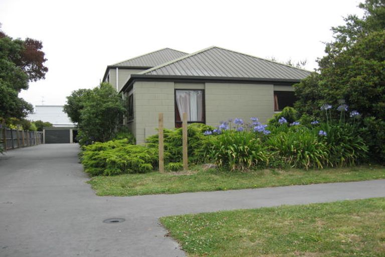 Photo of property in 1/23 Newnham Terrace, Upper Riccarton, Christchurch, 8041