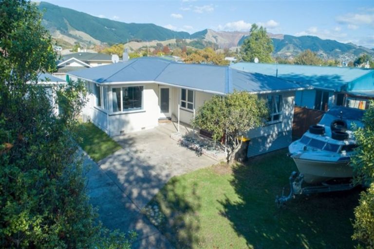 Photo of property in 303 Nayland Road, Stoke, Nelson, 7011