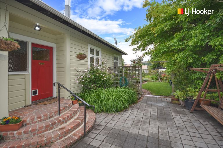 Photo of property in 82 Barr Street, Kenmure, Dunedin, 9011