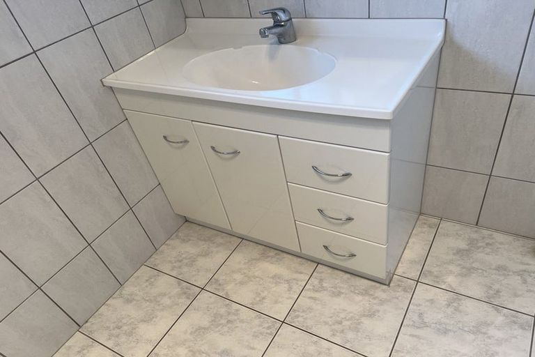 Photo of property in 5a Sheridan Street, Silverdale, Hamilton, 3216