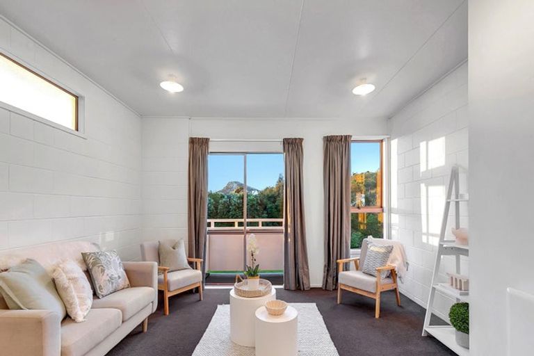 Photo of property in 4/12 Thornley Street, Titahi Bay, Porirua, 5022