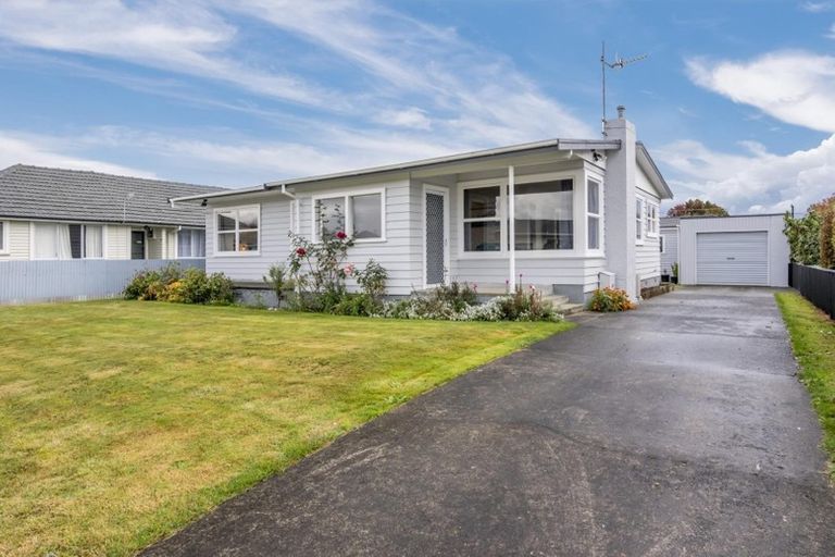 Photo of property in 33 Rugby Street, Levin, 5510