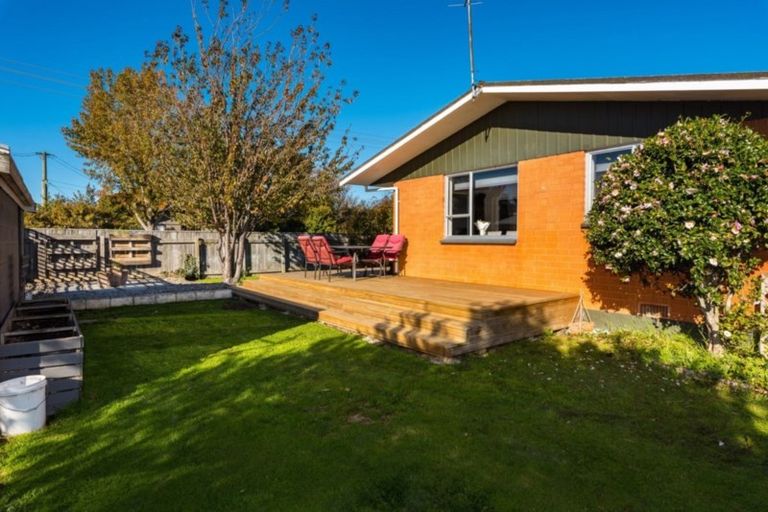 Photo of property in 2 Lynley Crescent, Blenheim, 7201