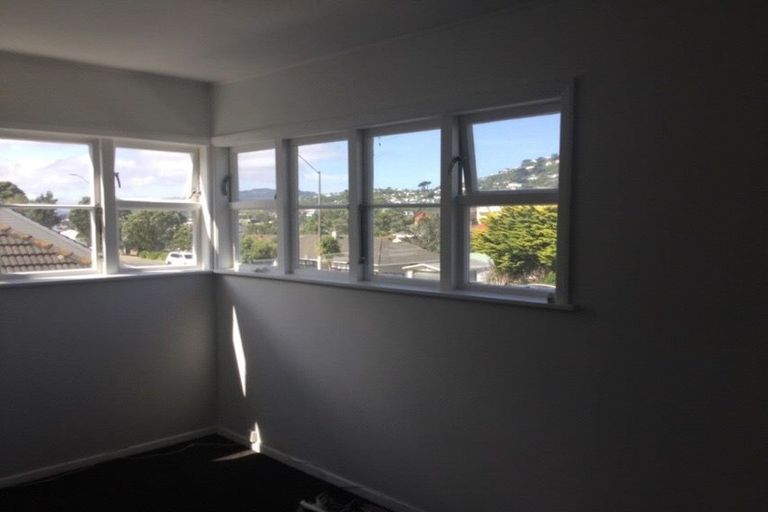 Photo of property in 106 Moorefield Road, Johnsonville, Wellington, 6037