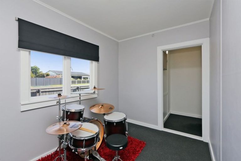 Photo of property in 220 Warwick Road, Mayfair, Hastings, 4122