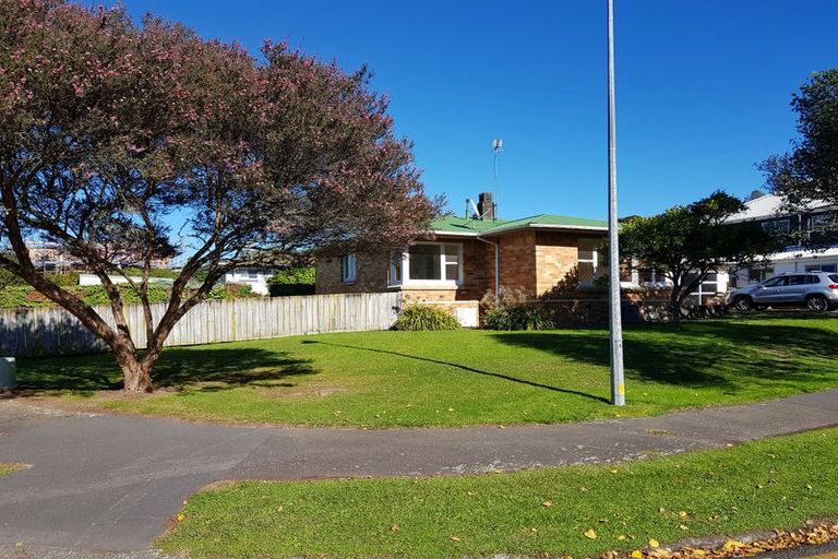 Photo of property in 1 Scotland Place, Hillcrest, Hamilton, 3216