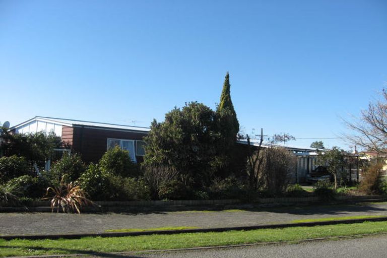 Photo of property in 22 Victoria Street, Carterton, 5713
