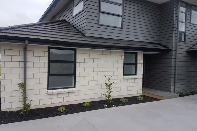 Photo of property in 9 Okaia Drive, Kinloch, Taupo, 3377