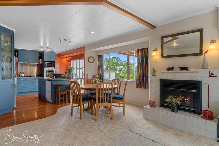 Photo of property in 7 Griffin Road, Maungaturoto, 0520