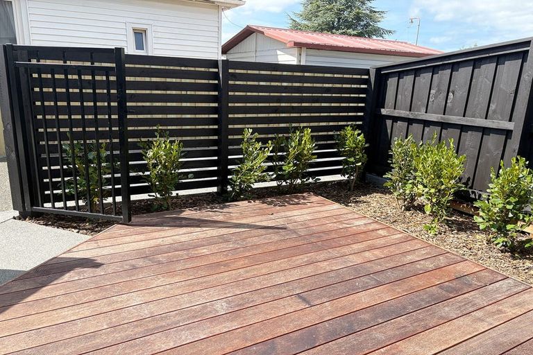 Photo of property in 2/171 Centaurus Road, Saint Martins, Christchurch, 8022