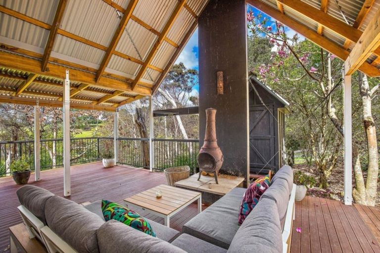 Photo of property in 12 Onewhero Road, Kaukapakapa, Warkworth, 0984