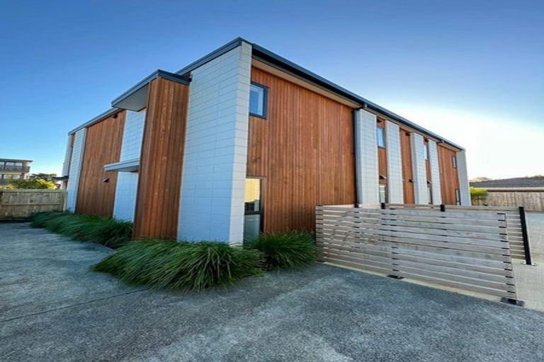 Photo of property in 1/129 St George Street, Papatoetoe, Auckland, 2025