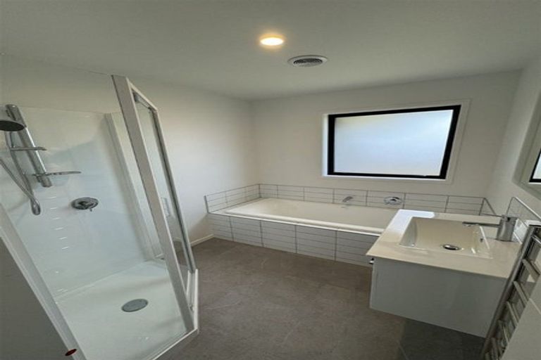 Photo of property in 32 Glovers Road, Halswell, Christchurch, 8025