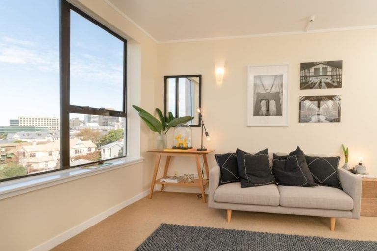 Photo of property in Hobson Court Flats, 55/70 Hobson Street, Thorndon, Wellington, 6011