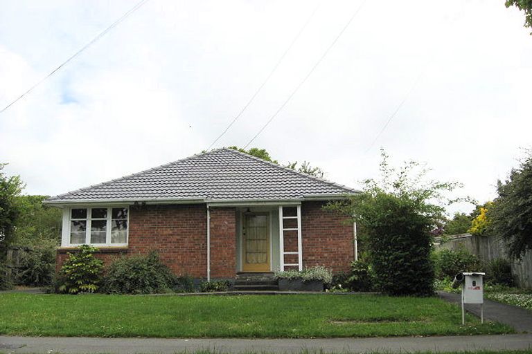 Photo of property in 6 Hooker Avenue, Bryndwr, Christchurch, 8053