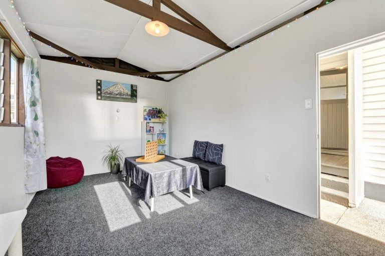 Photo of property in 114 Hamlet Street, Stratford, 4332