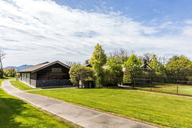 Photo of property in 83 Parawera Drive, Acacia Bay, Taupo, 3330