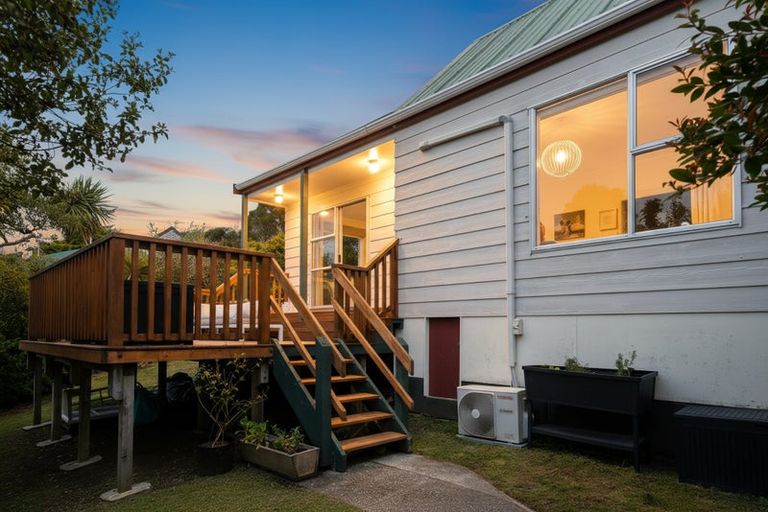 Photo of property in 3a Abilene Crescent, Churton Park, Wellington, 6037