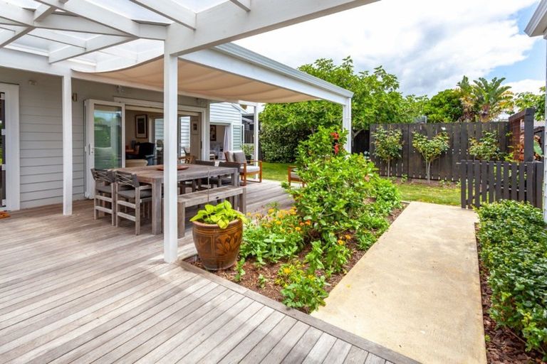 Photo of property in 107 Riverview Road, Whangamata, 3620