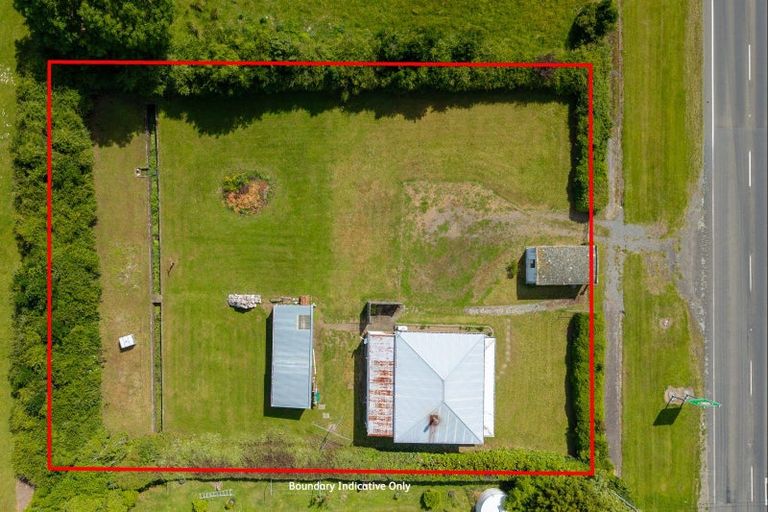 Photo of property in 65 Newman Road, Eketahuna, 4900